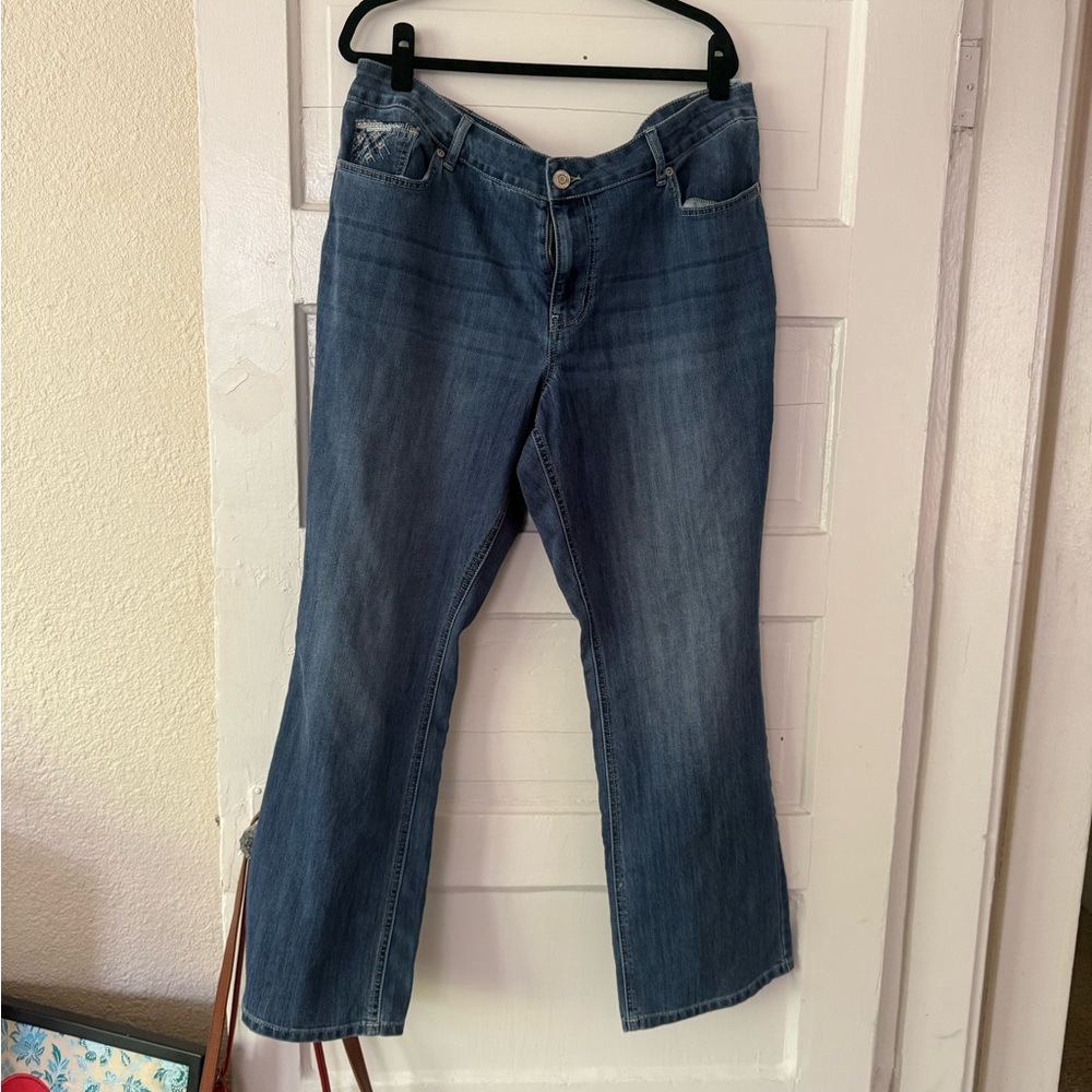 Low rise Boot Cut Jeans plus size jeans